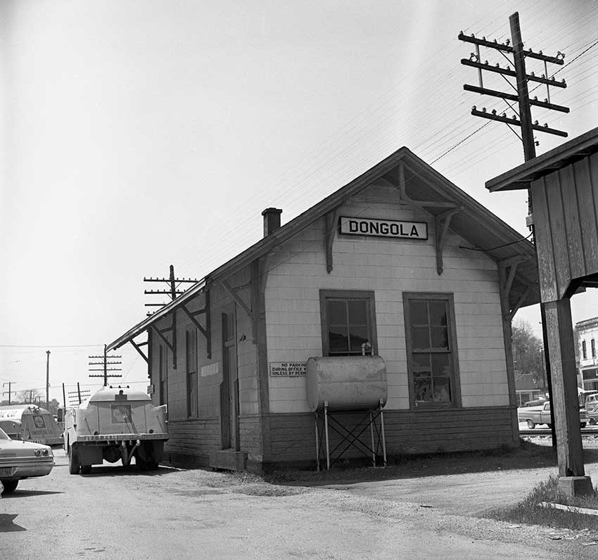 train depot in Dongola Illinois