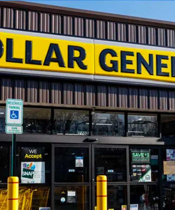 Dollar General store front in Dongola Illinois